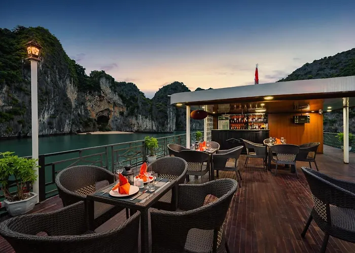  La Pandora Boutique Cruises Ha Long