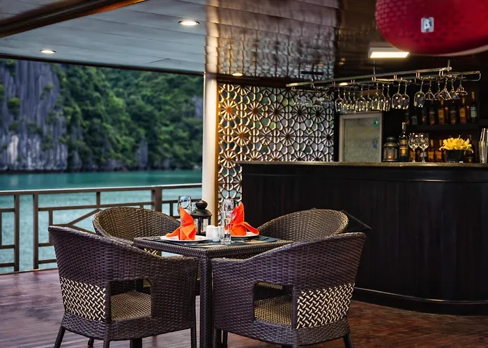 La Pandora Boutique Cruises Ha Long