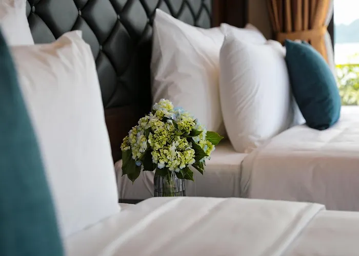 La Pandora Boutique Cruises  4*