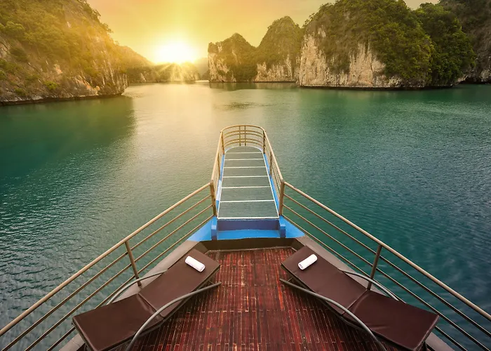  La Pandora Boutique Cruises